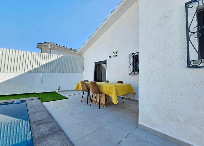 Belverde With Pool 度假居 *